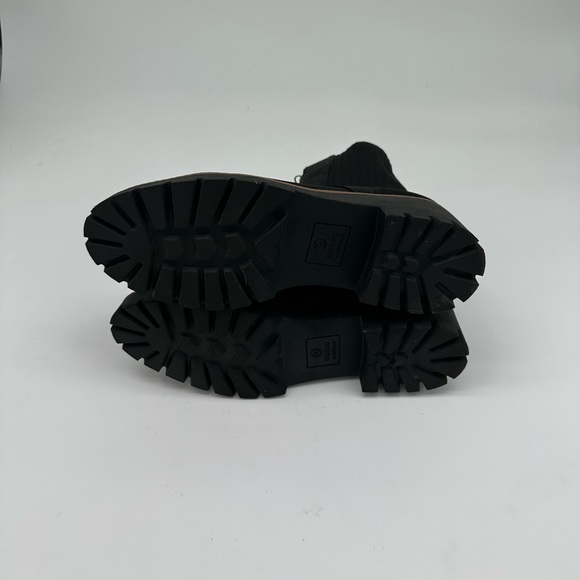 Blondo
Dixie Waterproof Boot
(Women) - Picture 6 of 7